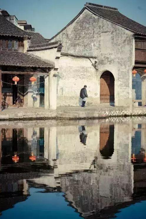 了解红色短袖+毛边牛仔短裤,胖女生这么穿合适吗?,获取明确的问答解答-红色短袖+毛边牛仔短裤,胖女生这么穿合适吗?问答